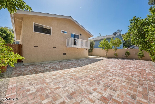 Building Photo - 225 Canyon Rd