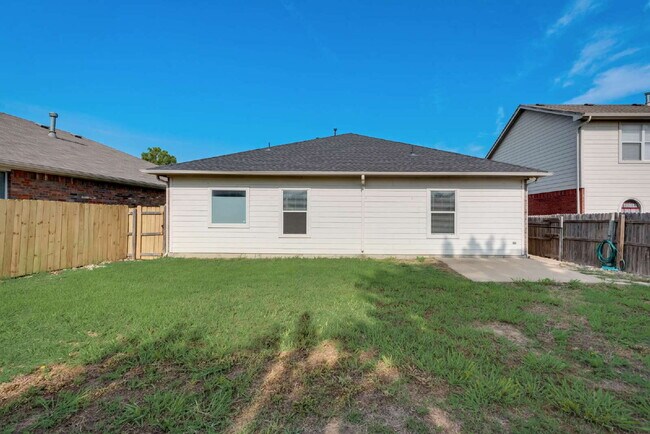 Building Photo - Fantastic 3 bed-2 bath in N. Forth Worth