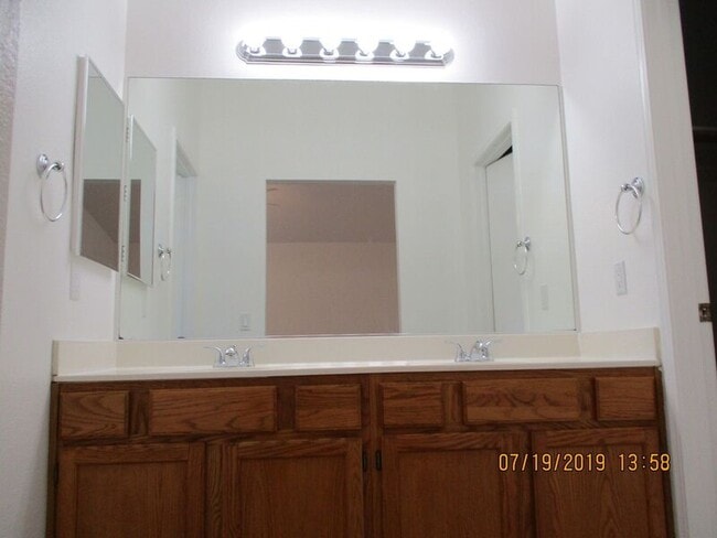 Building Photo - 43085 Corte Salamanca