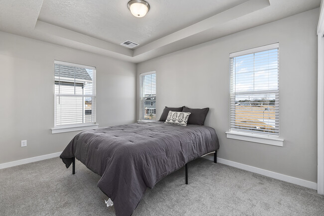 Master Bedroom - 6059 S Boddington Ln