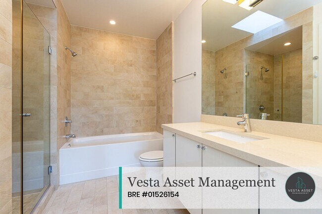 Building Photo - Welcome Home to Dogpatch's Finest