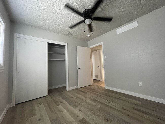 Building Photo - Newly Renovated 3-Bedroom, 2-Bath Home in ...