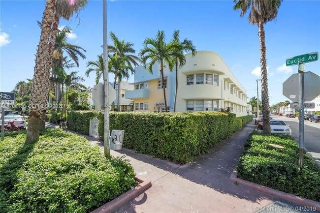 Building Photo - 760 Euclid Ave