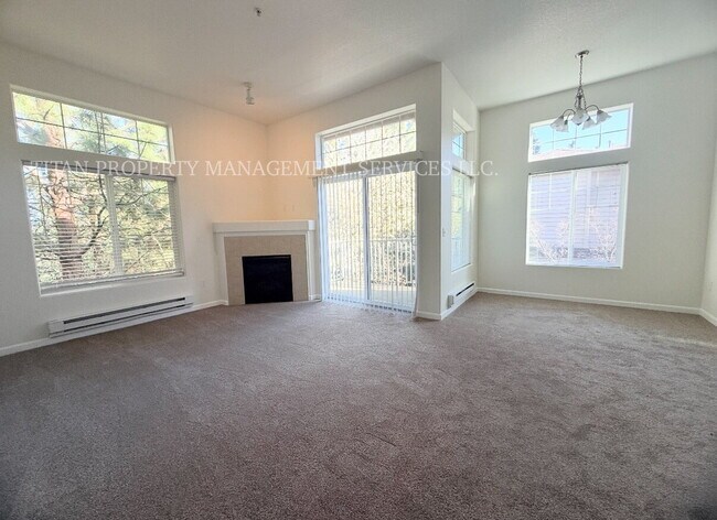 Building Photo - Modern 2-Bedroom Condo in Prime Tigard Location – Move-In Ready!