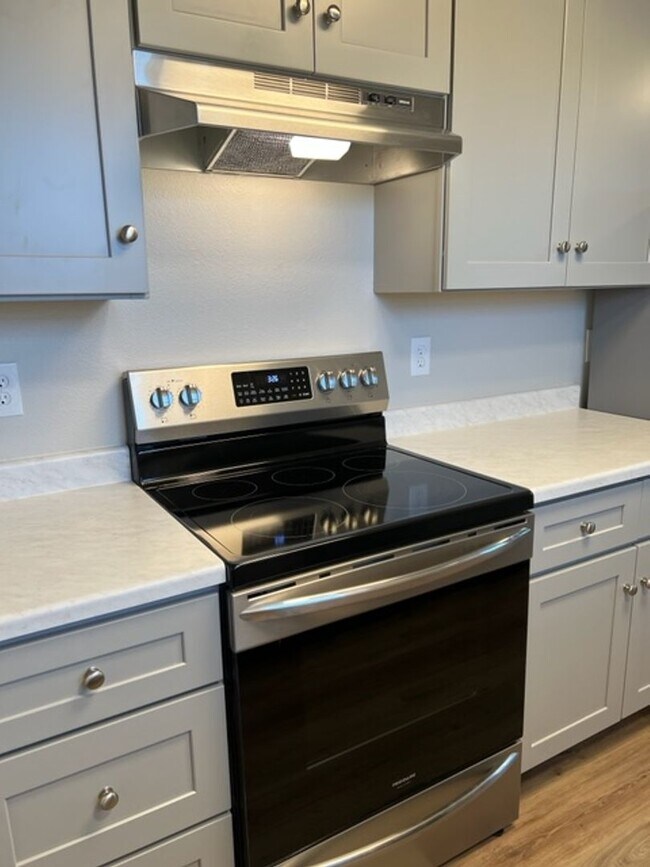 Building Photo - Park Place