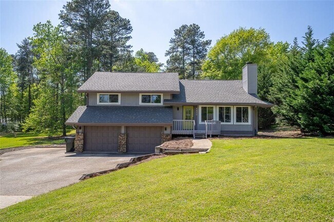 Building Photo - 1540 Magnolia Pl