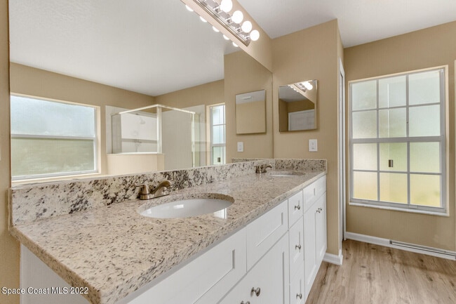 Building Photo - 163 Abello Rd SE