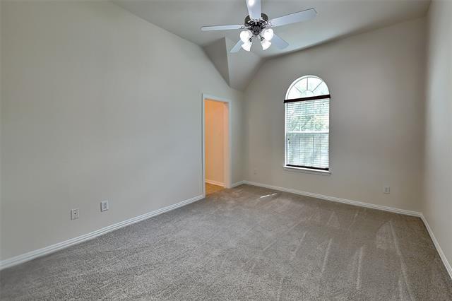 Building Photo - 3404 Pilgrim Dr
