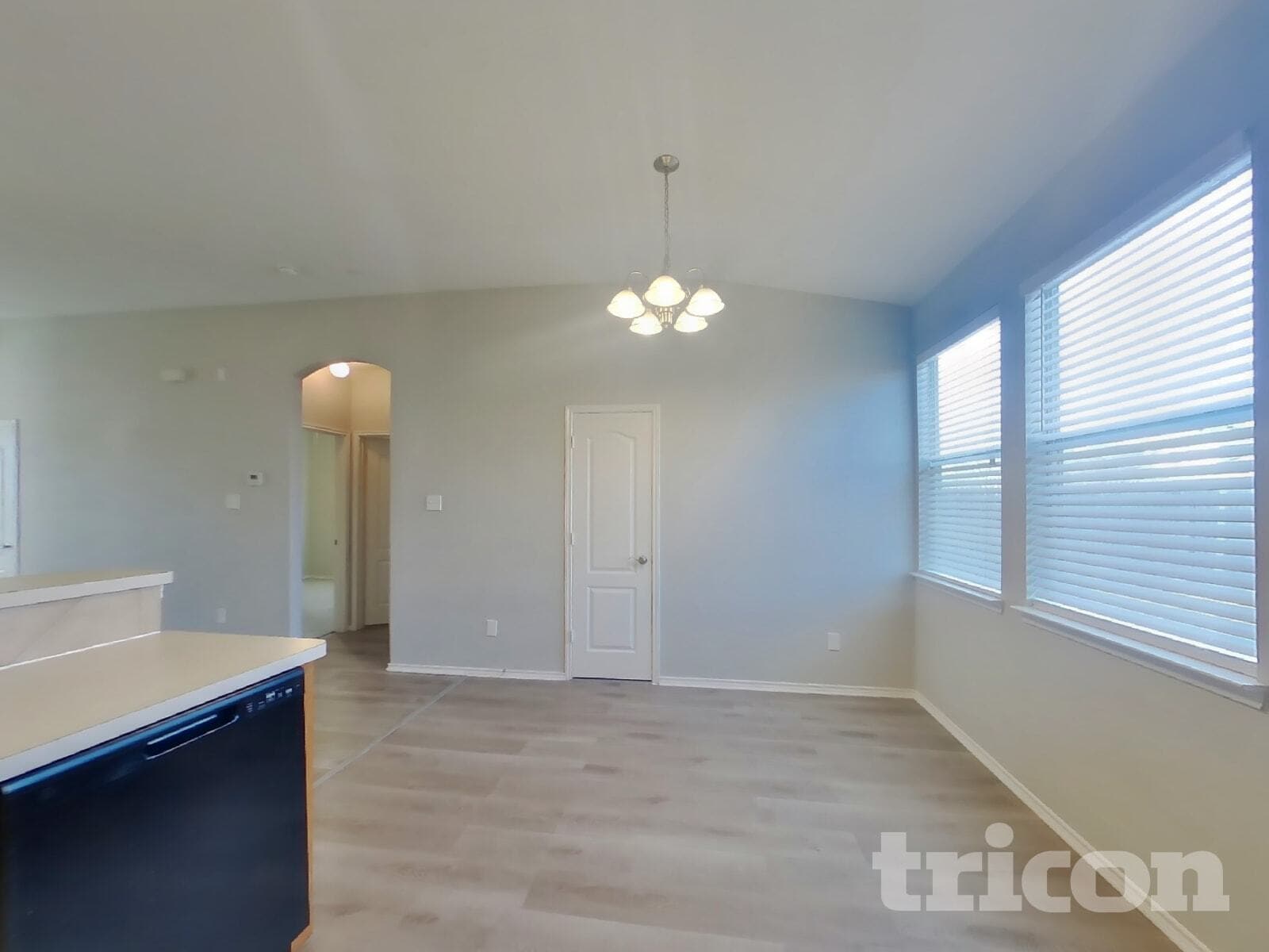 Building Photo - 2106 Rose May Dr