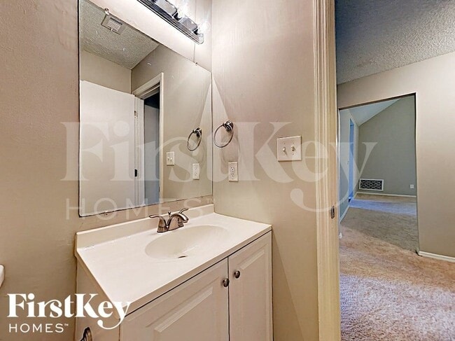Building Photo - 1199 Paddocks Way