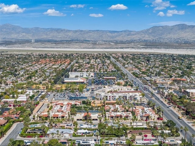 Building Photo - 1421 N Sunrise Way