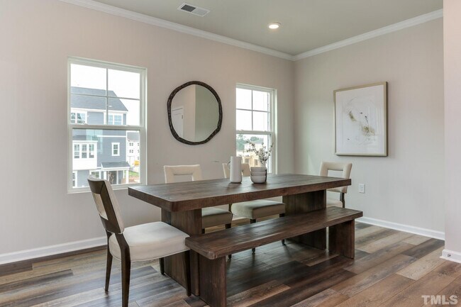 Dinning - 1102 Talis Creek Dr
