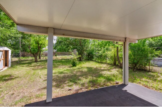 Building Photo - Newly Remodeled Home near the Village