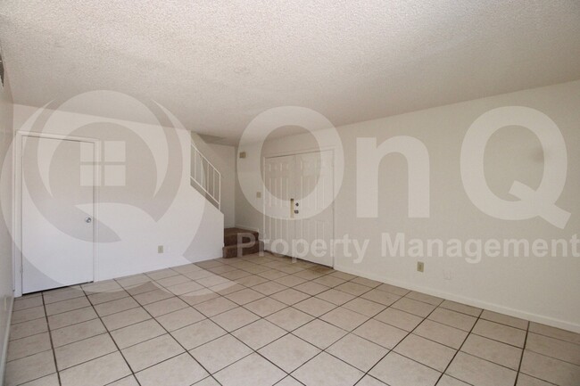 Building Photo - 6074 W Golden Ln