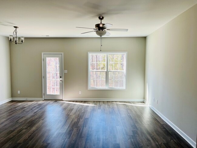 Building Photo - 703 Georgetown Cir