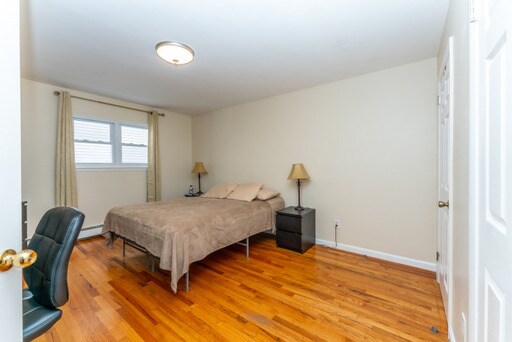 Building Photo - 4304 Meadowview Ave