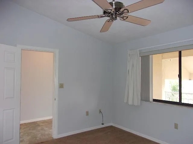 Building Photo - 464 Bouchelle Dr
