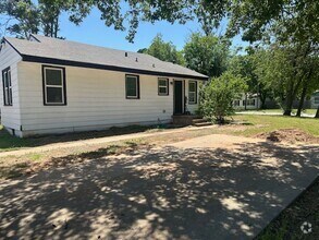 Building Photo - Updated - Wood Floors - 2/1