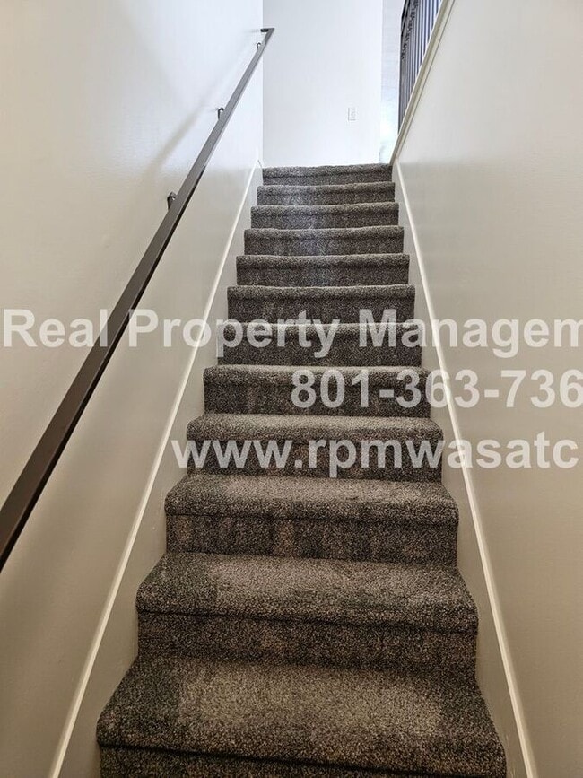 Building Photo - 4120 Juniper Hills Dr