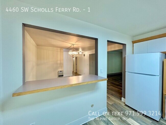 Building Photo - 4460 SW Scholls Ferry Rd