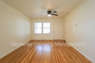 Building Photo - 622 E Xyler St