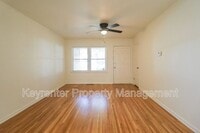 Building Photo - 622 E Xyler St