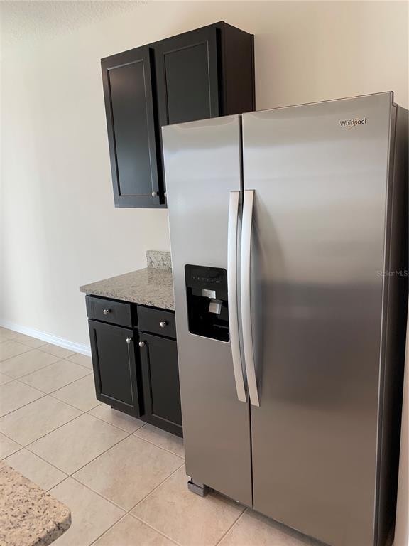 Building Photo - 930 Summer Glen Dr