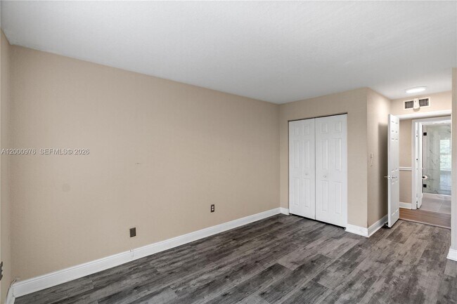 Building Photo - 9441 SW 76th St