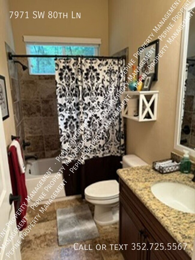 Building Photo - 7971 SW 80th Ln