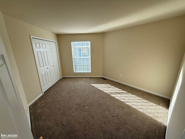 Building Photo - 50299 Highpoint Ct