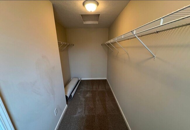 Building Photo - 4088 Weston Pointe Dr