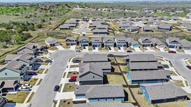 Building Photo - 7711 Poppy Petal Dr