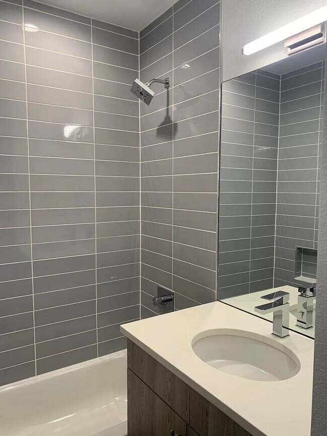 Building Photo - Beautiful Sloans lake Two Bed / Two and a half bath condo for rent