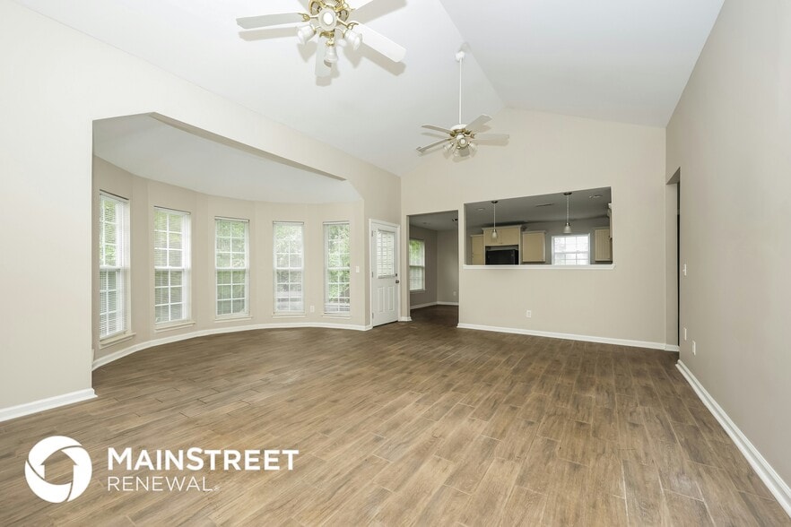 Building Photo - 548 Windy Rd