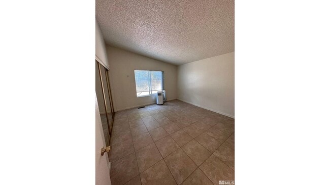 Building Photo - 1841 Burnside Dr