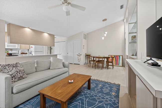 Building Photo - 502 Silverleaf Oak Ct