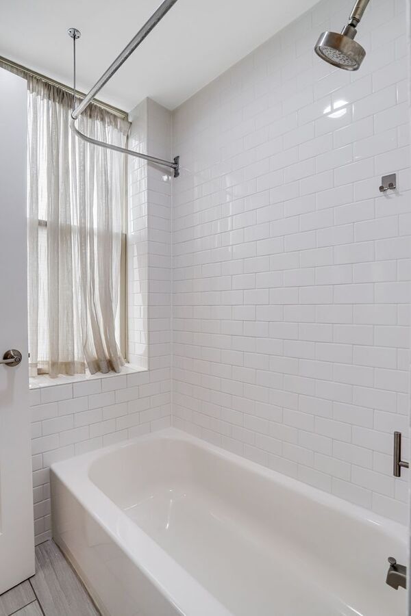 Building Photo - 1451 Park Rd NW