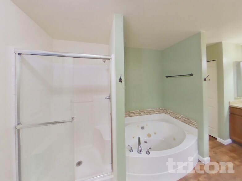 Building Photo - 7708 237th St Ct E