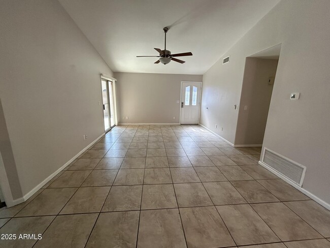 Building Photo - 7531 W Taro Ln