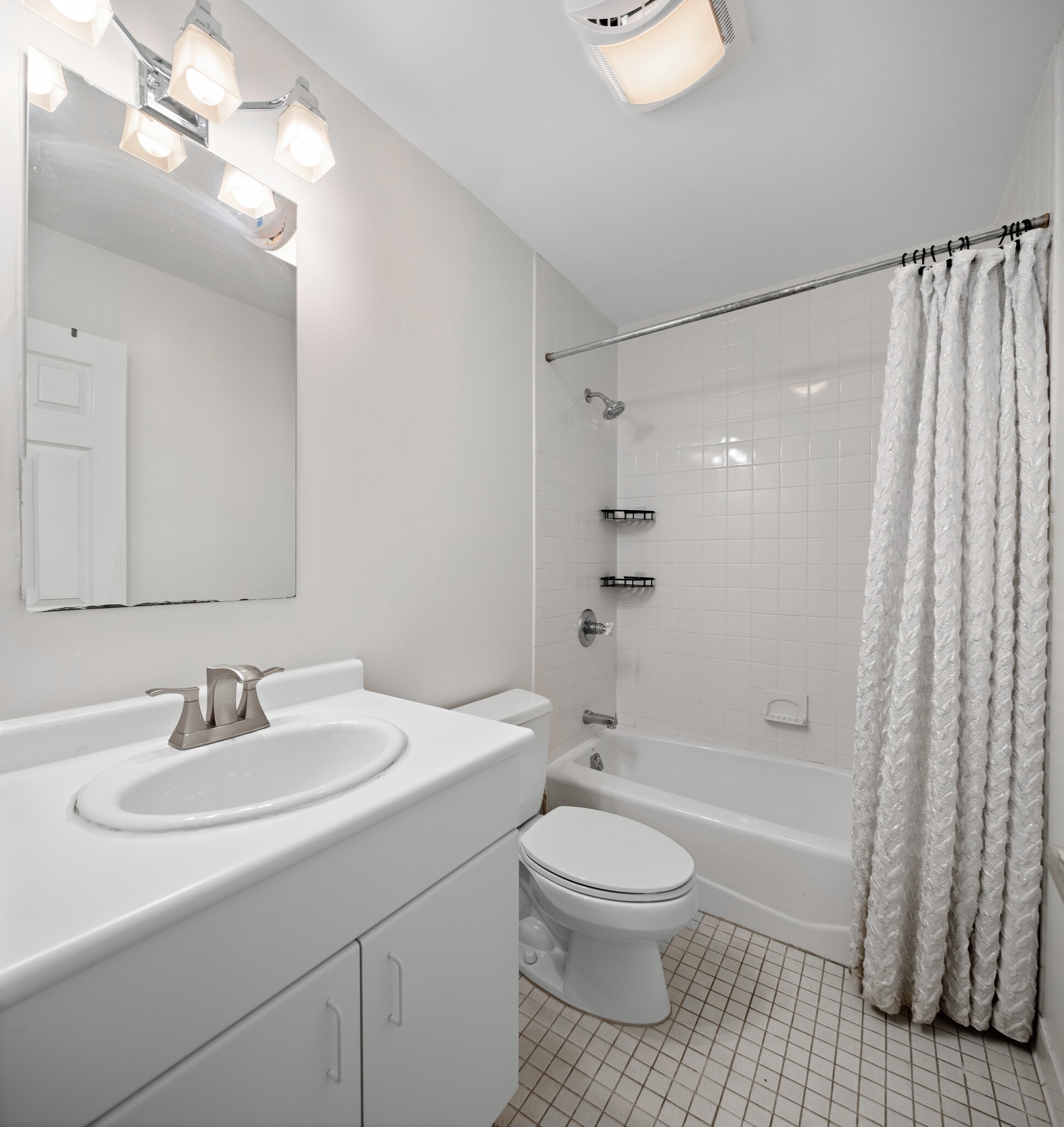 Building Photo - 206 Shearwater Ct W