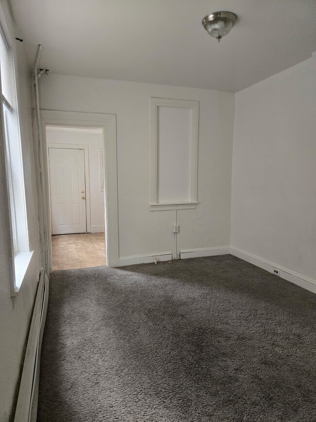 Building Photo - 1935 N Van Pelt St