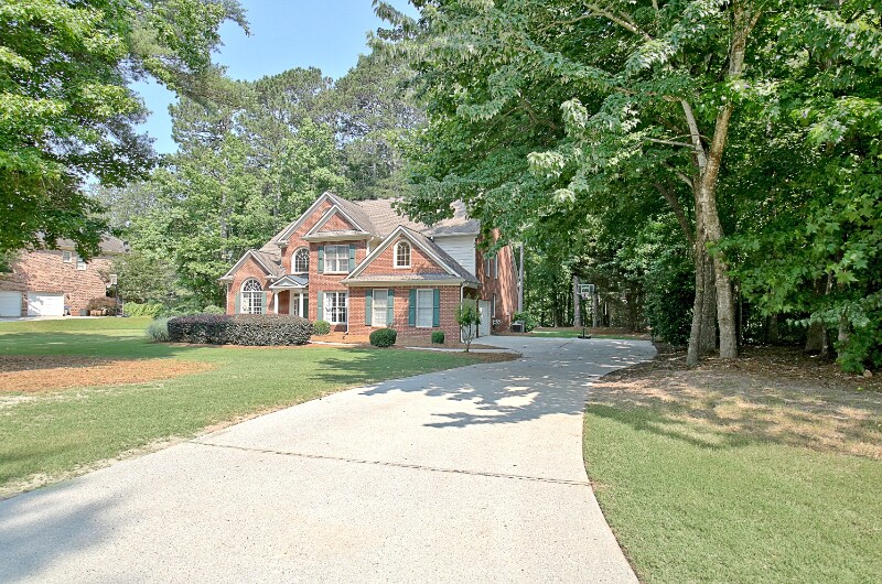 Building Photo - 185 Newfield Dr