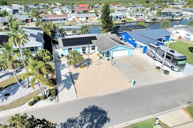 Building Photo - 1015 Spindle Palm Way