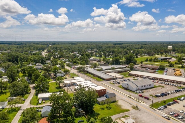 Building Photo - 236 Chatham St