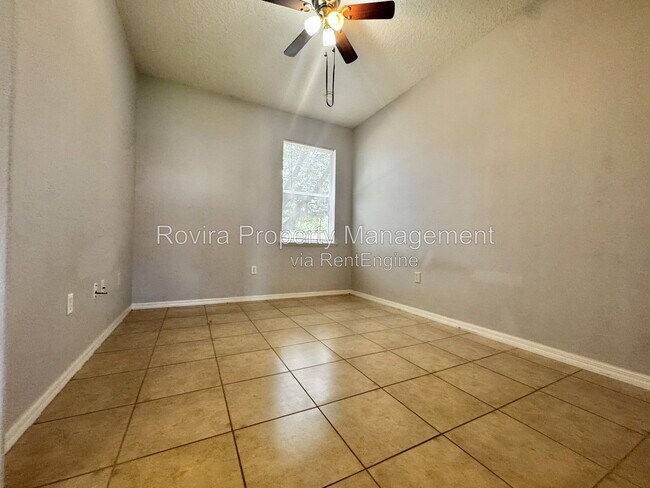 Building Photo - 806 Palermo Ct