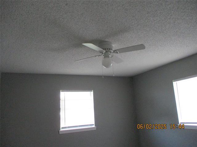 Building Photo - 605 Avondale Dr