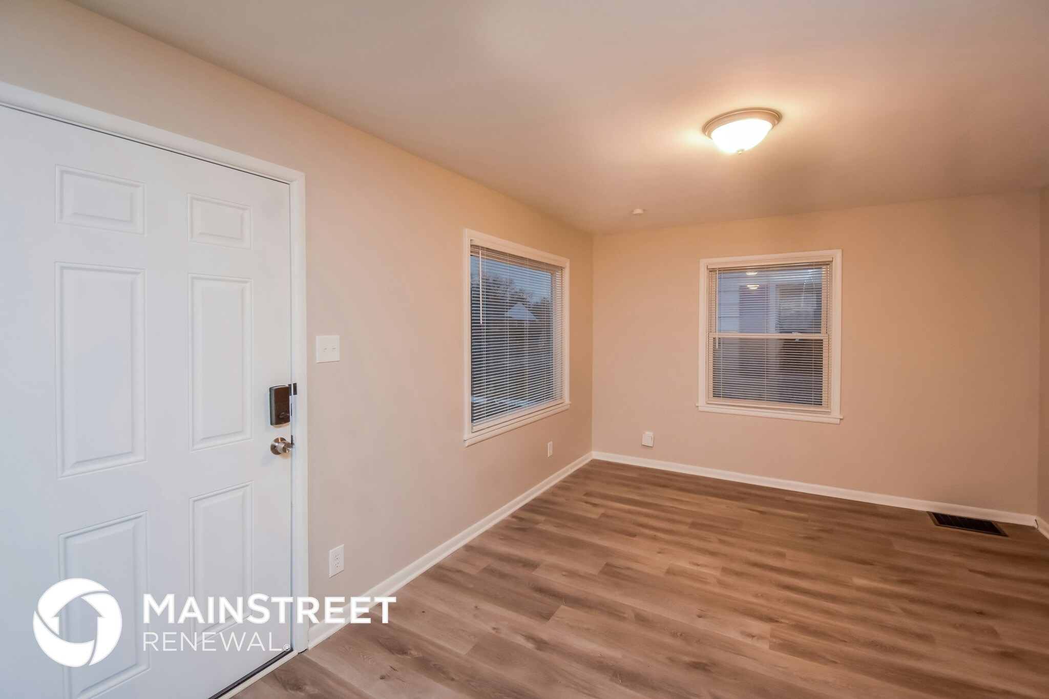 Building Photo - 5234 E 20th St