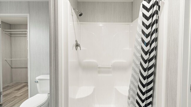Building Photo - 30239 Clearview Dr