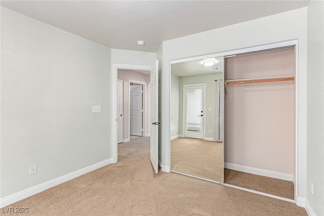 Building Photo - 10275 Headrick Dr