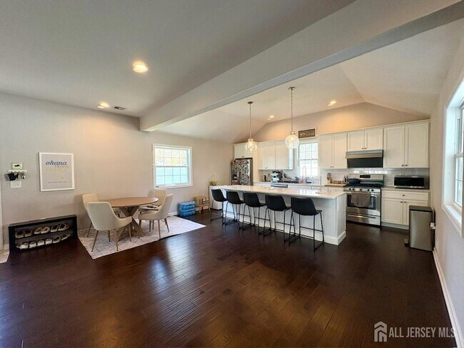 Building Photo - 39 Caldwell Rd